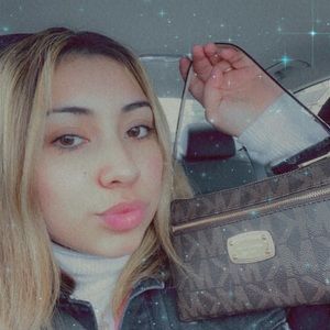 Meet your Posher, Ariana